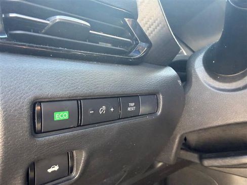 Used 2020 Nissan Sentra SV w/ Electronics Package image 18