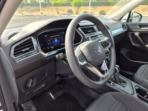 Used 2022 Volkswagen Tiguan S FWD image 10