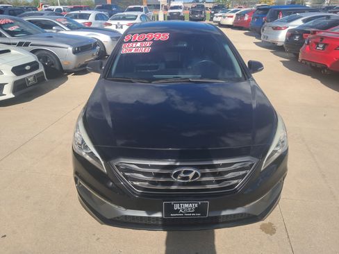 Used 2016 Hyundai Sonata Sport w/ Option Group 03 FWD image 2