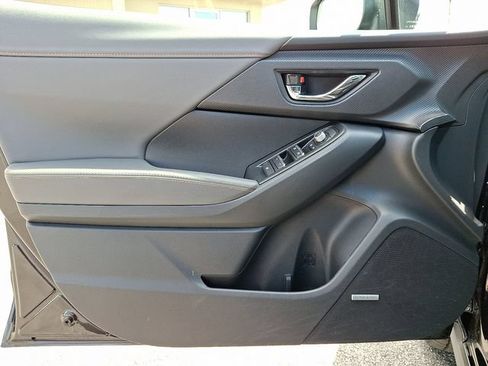 Certified 2024 Subaru Crosstrek 2.5i Limited w/ Crosstrek Mirror Package AWD/4WD image 12