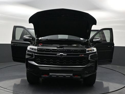 Used 2023 Chevrolet Suburban Z71 w/ Luxury Package AWD/4WD image 41