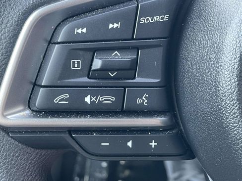 Used 2025 Subaru Outback AWD/4WD image 25