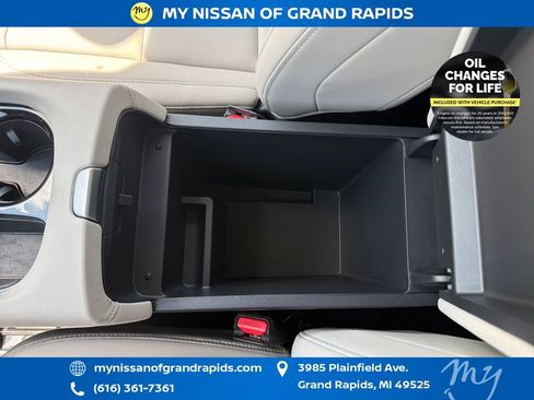Used 2025 Nissan Murano SV AWD/4WD image 26