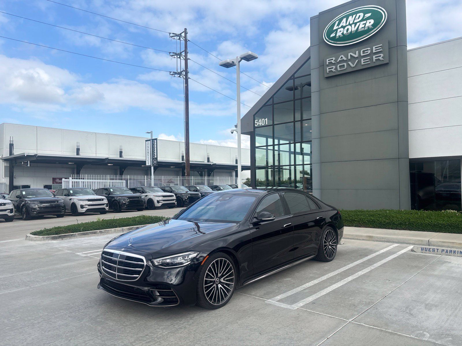 Used 2023 Mercedes-Benz S 580 4MATIC Sedan image 1