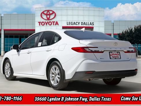 Used 2026 Toyota Camry LE w/ Convenience Package FWD image 7