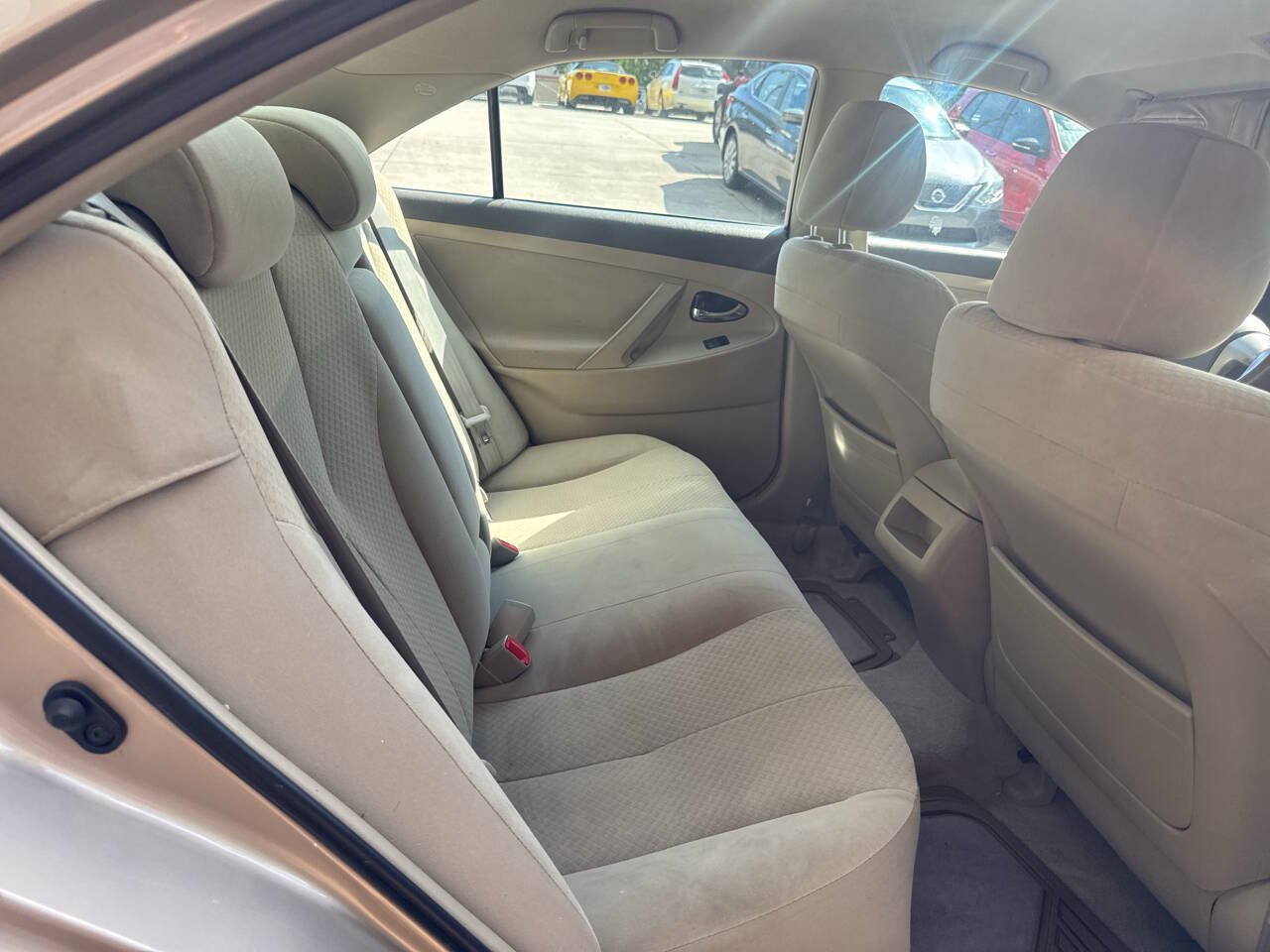 Used 2009 Toyota Camry LE FWD image 14