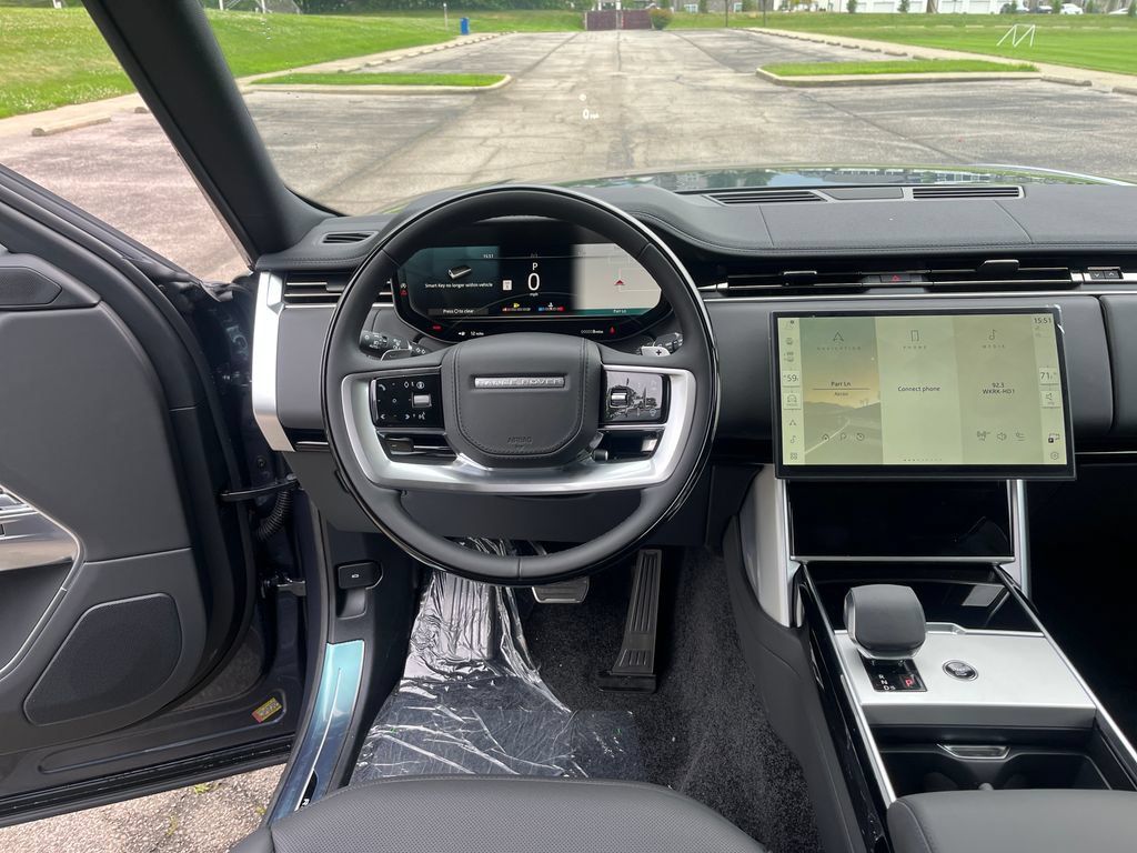 New 2026 Land Rover Range Rover SE AWD/4WD image 14