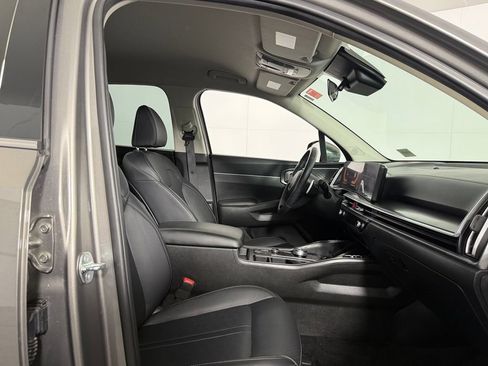 Used 2025 Kia Sorento EX AWD/4WD image 29