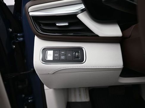 New 2026 Buick Enclave Avenir w/ Super Cruise Package image 35