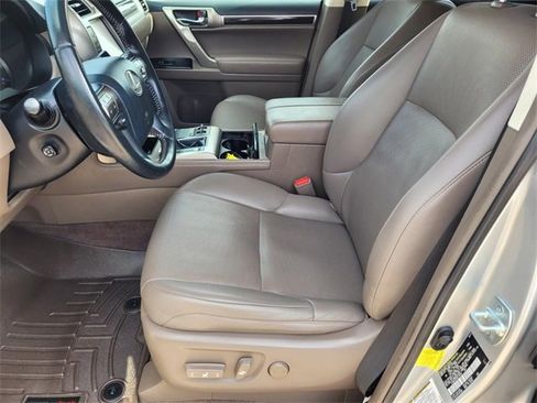 Used 2017 Lexus GX 460 image 14