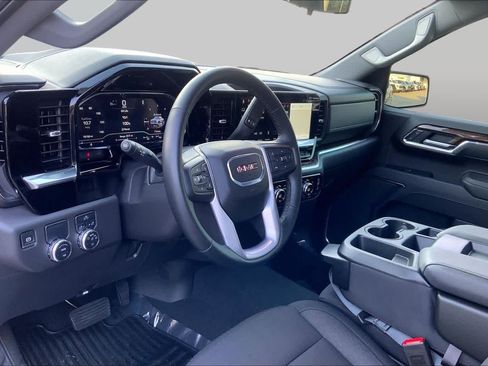 Used 2024 GMC Sierra 1500 Elevation RWD image 17