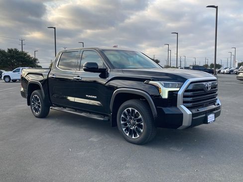 New 2026 Toyota Tundra Limited image 3