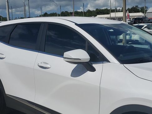 Used 2025 Kia Sportage EX FWD image 10