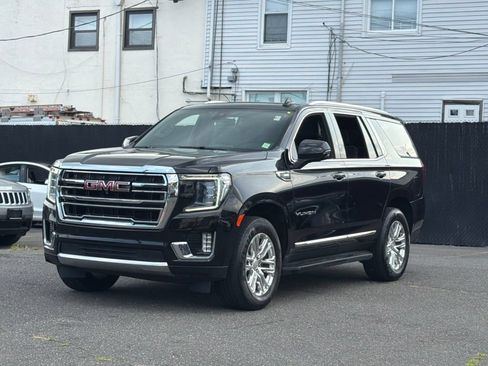 Used 2022 GMC Yukon SLT w/ SLT Premium Package AWD/4WD image 3
