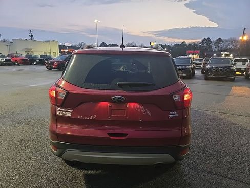 Used 2019 Ford Escape SEL image 8