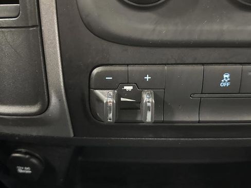 Used 2017 RAM 2500 Tradesman w/ Popular Equipment Group image 23