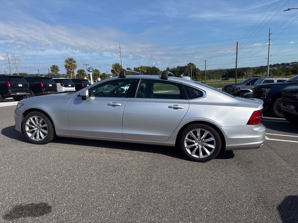 Used 2018 Volvo S90 T6 Momentum w/ Convenience Package AWD/4WD image 4