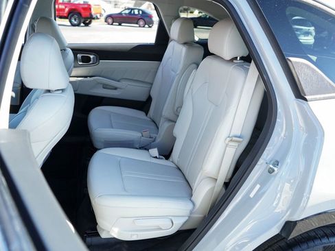 Used 2022 Kia Sorento SX image 33