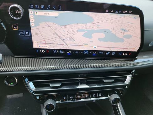 New 2026 Chevrolet Traverse High Country FWD image 22