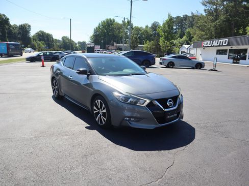 Used 2018 Nissan Maxima Platinum FWD image 14