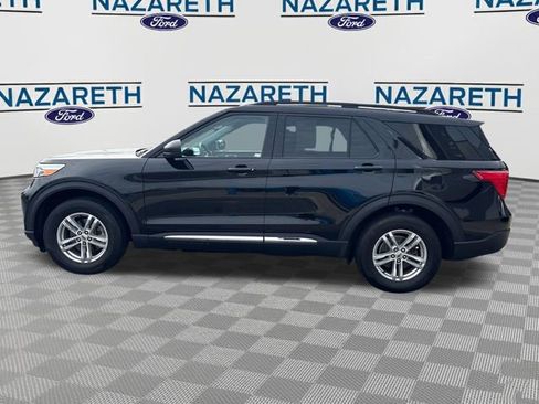 Used 2024 Ford Explorer XLT AWD/4WD image 4