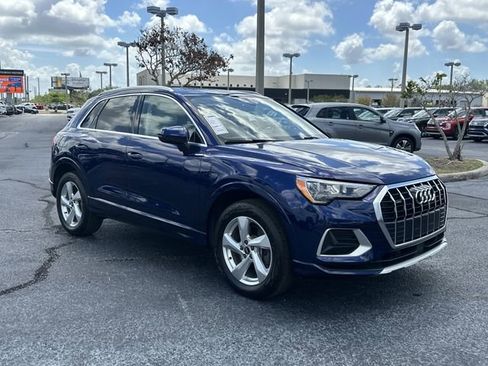 Used 2022 Audi Q3 2.0T Premium w/ Convenience Package AWD/4WD image 9