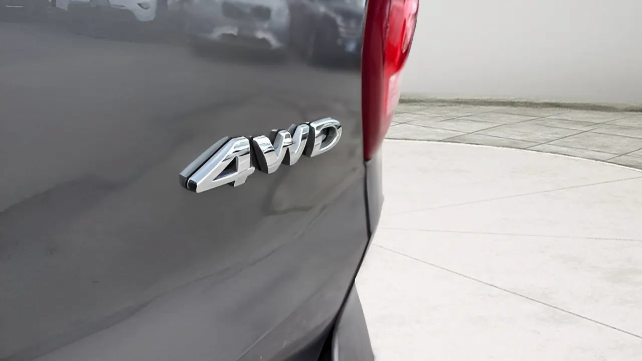 Used 2016 Ford Explorer Limited AWD/4WD image 27