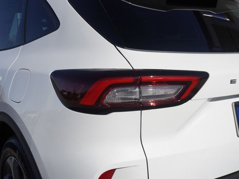 New 2026 Ford Escape ST-Line image 18