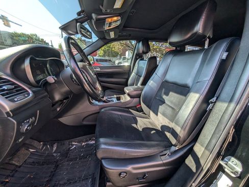 Used 2021 Jeep Grand Cherokee Laredo X RWD image 15