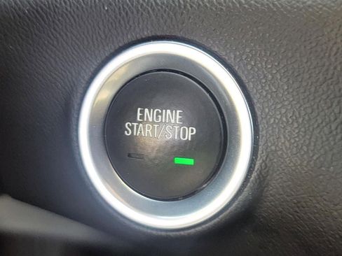 Used 2024 GMC Terrain SLT image 22