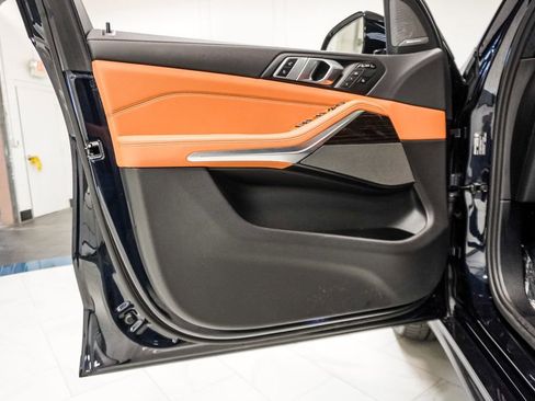 Used 2026 BMW X7 xDrive40i w/ M Sport Package AWD/4WD image 22
