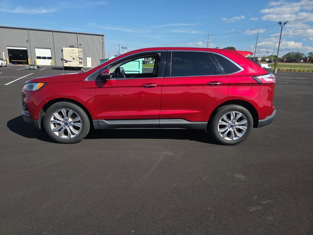 Used 2021 Ford Edge Titanium w/ Equipment Group 301A FWD image 8