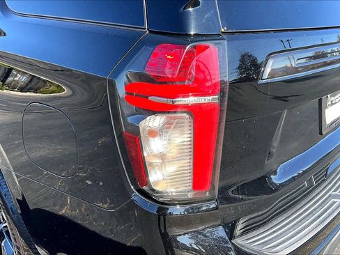 Used 2021 Chevrolet Tahoe Z71 image 29