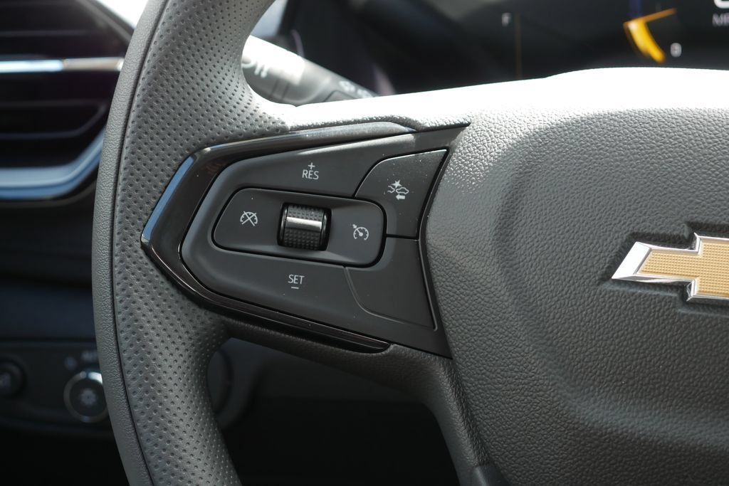 New 2026 Chevrolet TrailBlazer LS AWD/4WD image 15