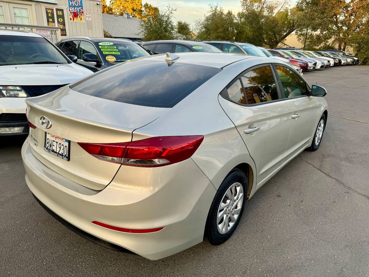 Used 2017 Hyundai Elantra SE FWD image 6