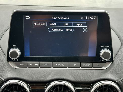 Used 2025 Nissan Sentra SV image 29