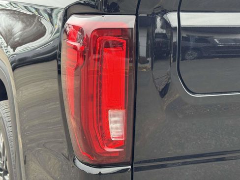 Used 2023 GMC Sierra 1500 Denali Ultimate image 12