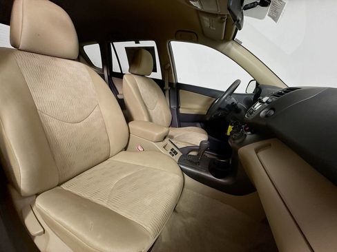 Used 2011 Toyota RAV4 4WD image 24