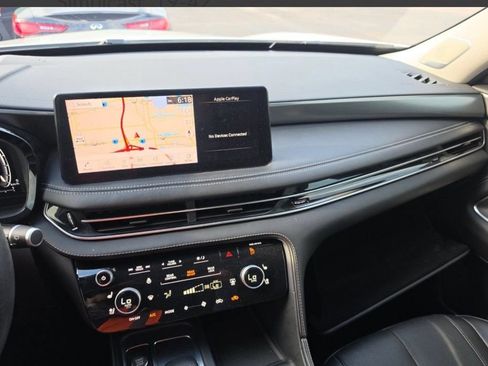 Used 2023 INFINITI QX60 Luxe w/ Vision Package FWD image 13