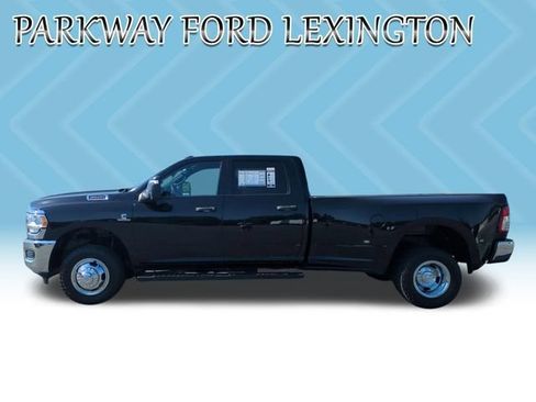 Used 2024 RAM 3500 Tradesman w/ Chrome Appearance Group AWD/4WD image 2