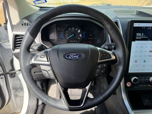 Used 2024 Ford Edge SEL image 16