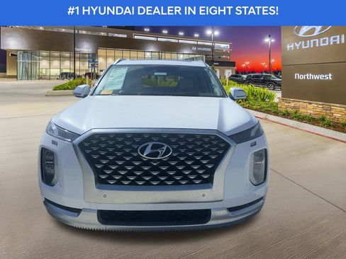 Used 2021 Hyundai Palisade Calligraphy image 2