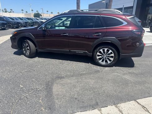 Used 2023 Subaru Outback Touring XT AWD/4WD image 11