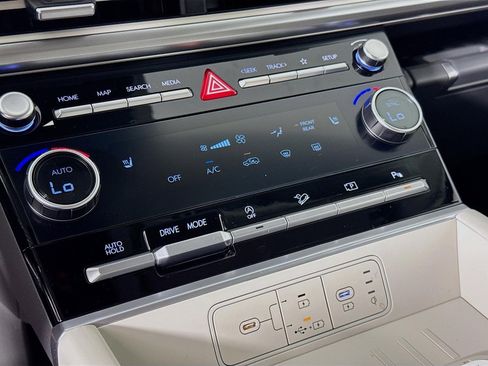 New 2026 Hyundai Santa Fe SEL FWD image 16
