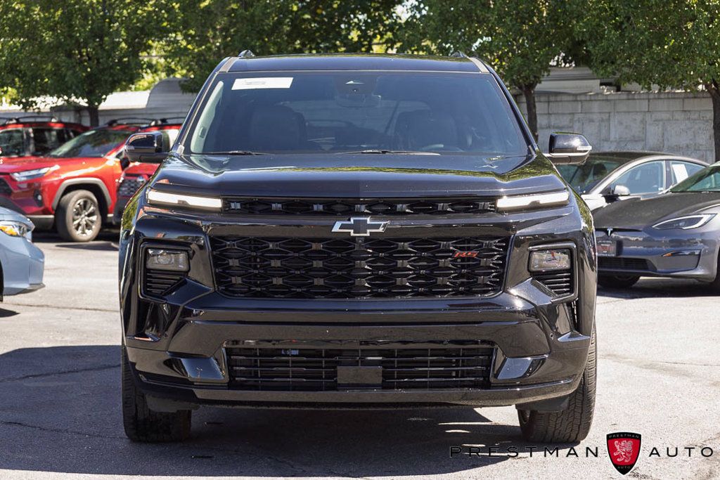 Used 2025 Chevrolet Traverse RS FWD image 15