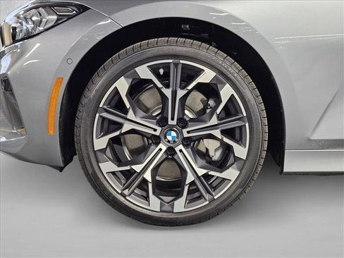 Used 2026 BMW 330i Sedan w/ Premium Package RWD image 9