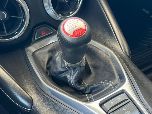 Used 2016 Chevrolet Camaro SS RWD image 28