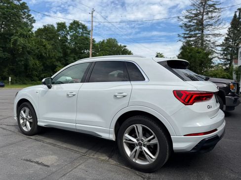 Used 2021 Audi Q3 2.0T Premium w/ Convenience Package AWD/4WD image 4
