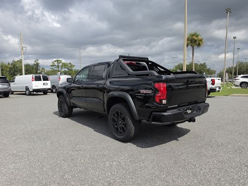 New 2026 Chevrolet Colorado Trail Boss w/ Midnight Edition AWD/4WD image 7