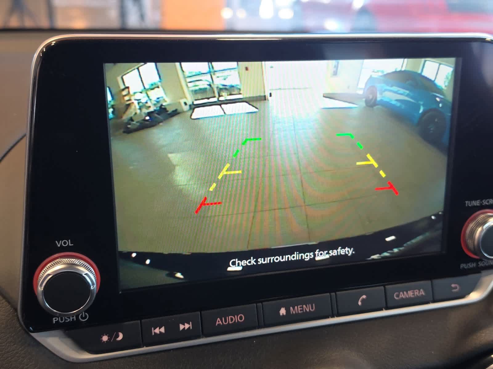 Used 2025 Nissan Sentra SV FWD image 24